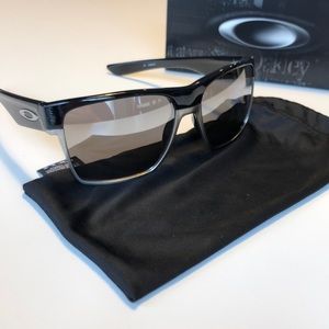 Oakley Two Faced XL Chrome Iridium POLORIZED